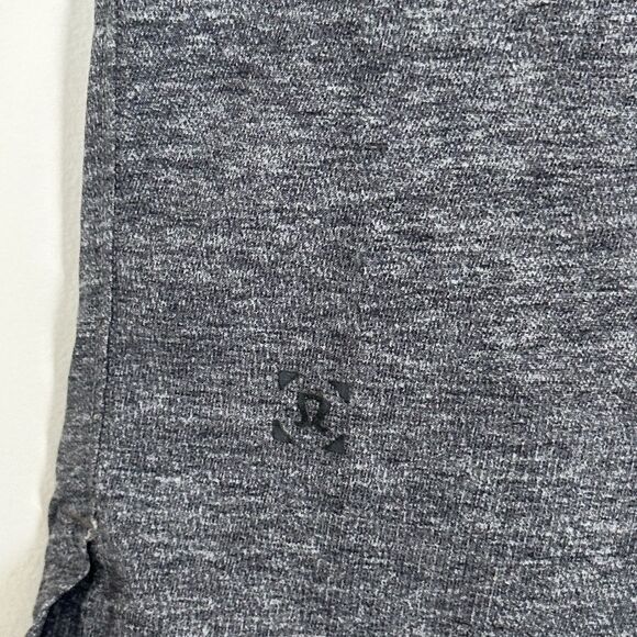Men Lululemon T.H.E. Short Out Of  9" - Picture 3 of 4